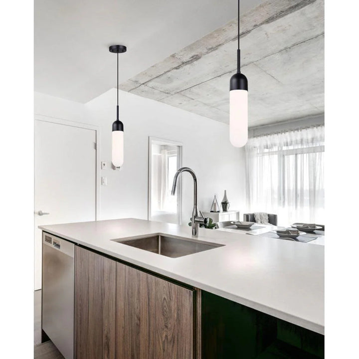 Suspendu Simple Bevin Noir Mat